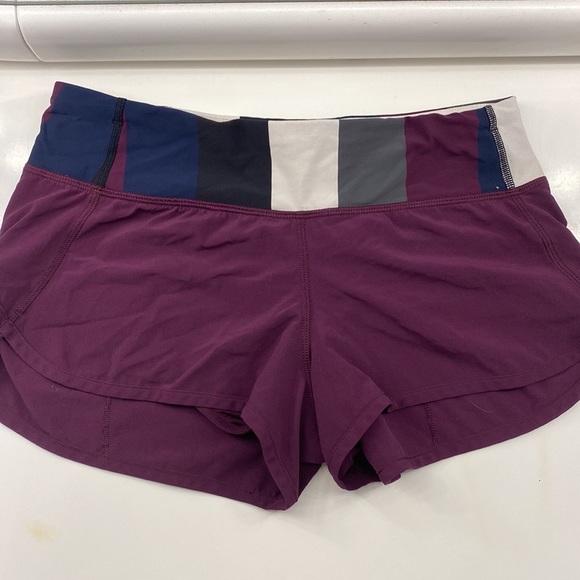 lululemon burgundy booty shorts - Picture 2 of 3